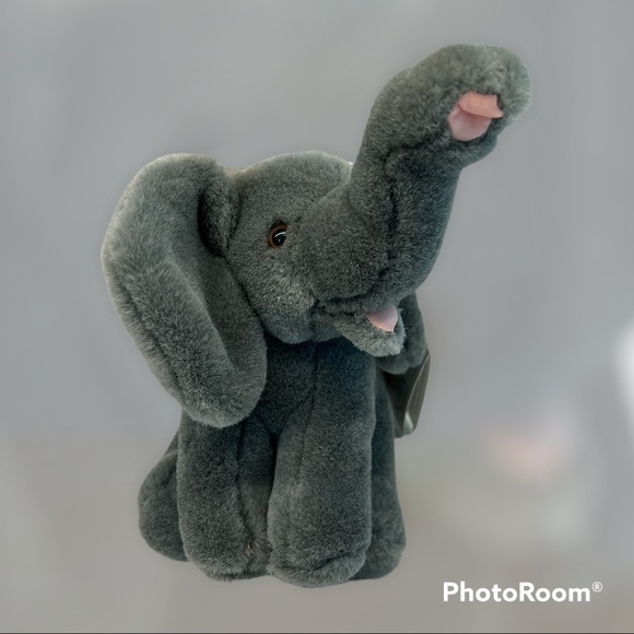 Plush elephant - Picture 1 of 7